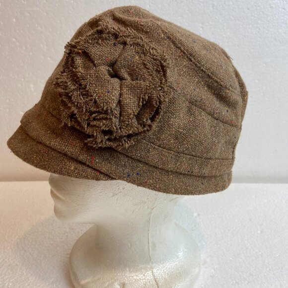 Black Rivet Newsboy Cap with Crochet Flower - Picture 1 of 5